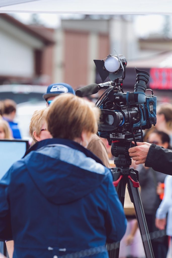 reporter, news, journalist, tv, channel, city, day of the city, holiday, audience, spring, bright, nature, camera, operator, video, equipment, shooting, professional, media, digital, stream, reportage, lens, interview